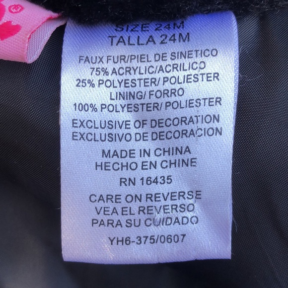 Cute fuzzy vest for young child with silver buckle - Picture 3 of 3